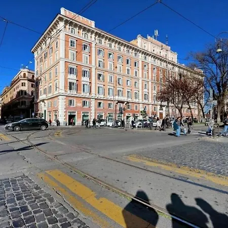 アパート Borgo Vittorio ローマ